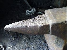 Anvil to Repair horn